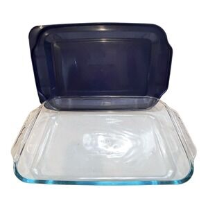 PYREX WARE 233 Casserole Baking Dish With Blue Lid 3 Quart 2.8 L Made in USA